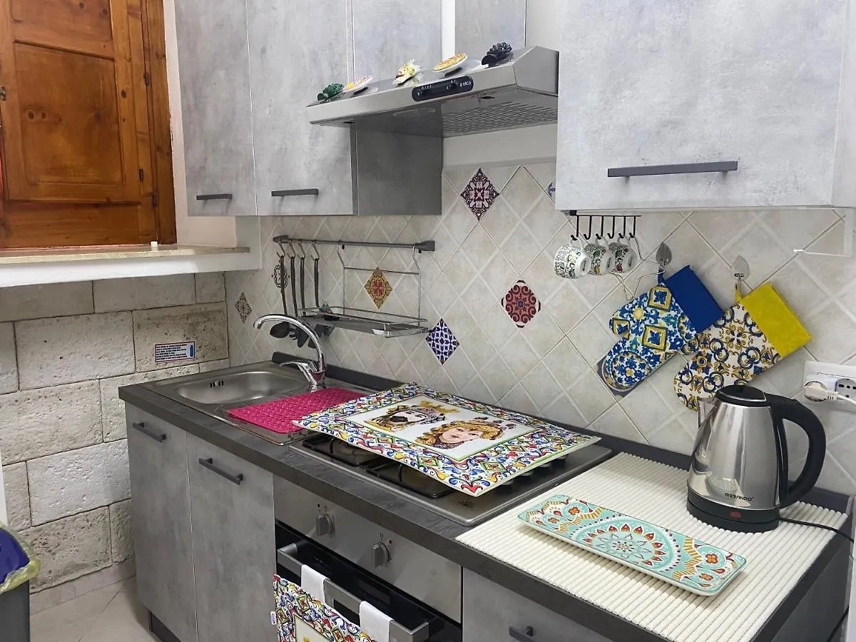Casa Vacanza La Casa Di Max Βίλα Νότο 0*,  Ιταλία