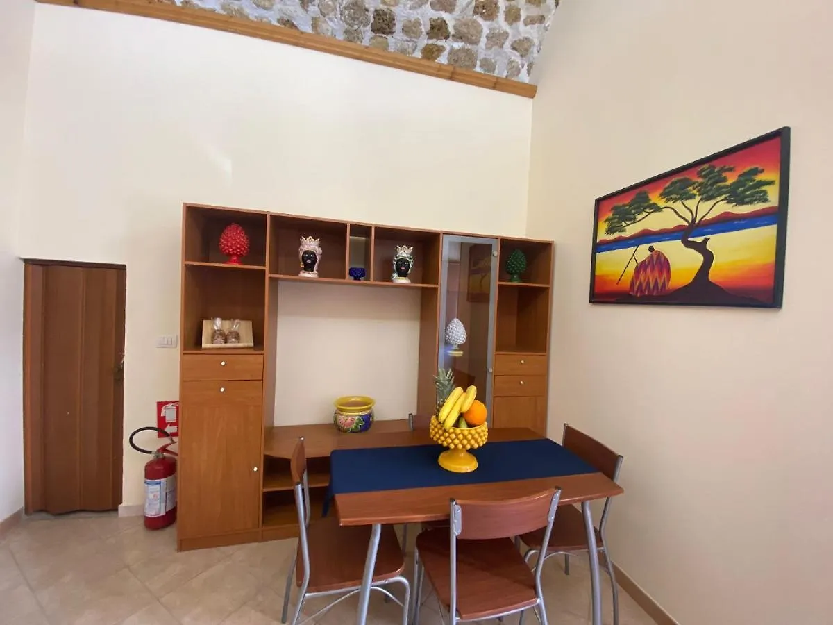 Casa Vacanza La Casa Di Max Villa Noto 0*,